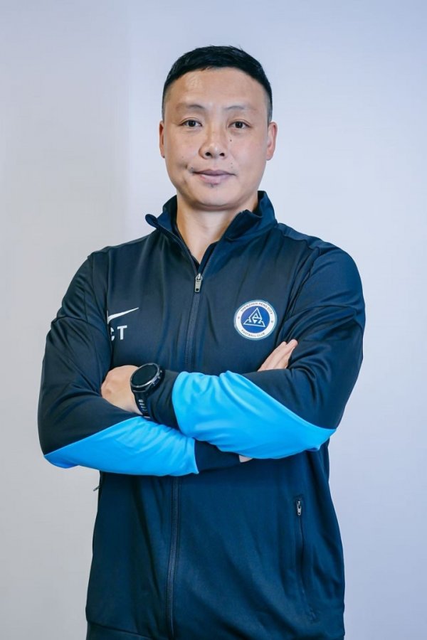 深圳新鹏城足球俱乐部当天晓谕，任命陈涛为一线队助理西席