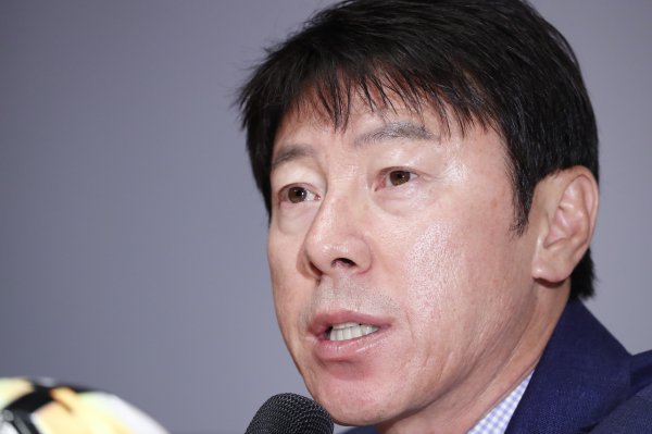 蔚山HD主帅：密集赛程让球员们感到困顿，但球队渴慕赢下申花