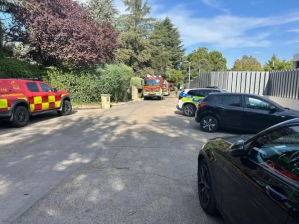 维尼修斯在马德里的住宅发生失火，桑拿房被皆备燃烧，无东说念主员受伤